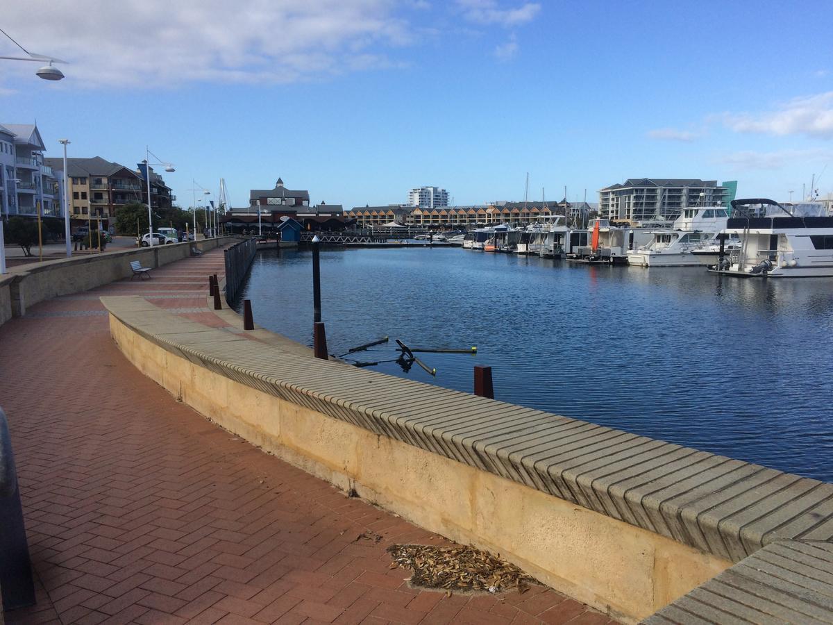 Breakwater Short Stay Mandurah Ngoại thất bức ảnh